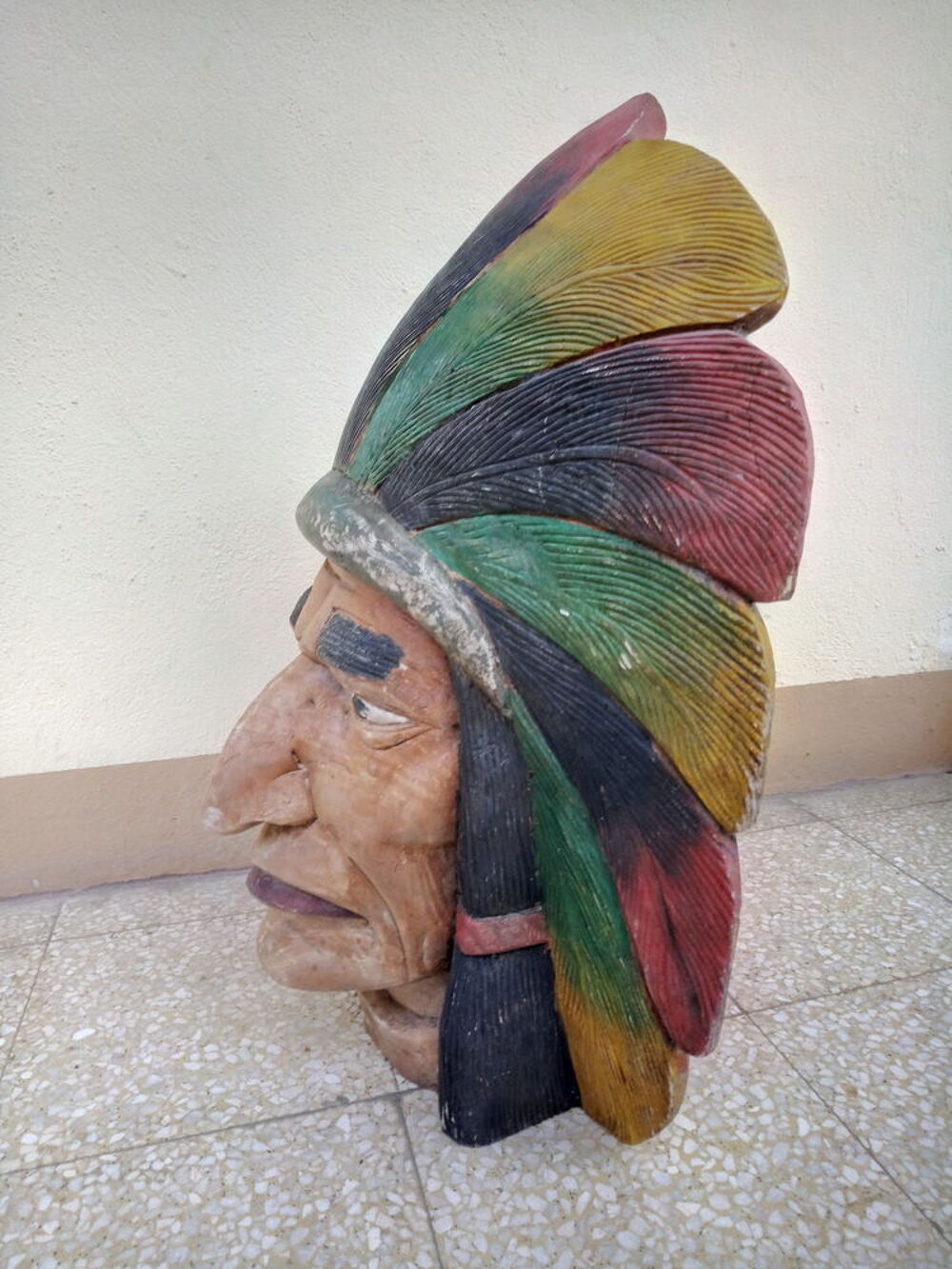 Superbe t&ecirc;te de chef Indien en bois sculpt&eacute; hauteur 59 cm Dcoration