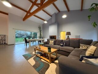  Maison à vendre 12 pièces 210 m²