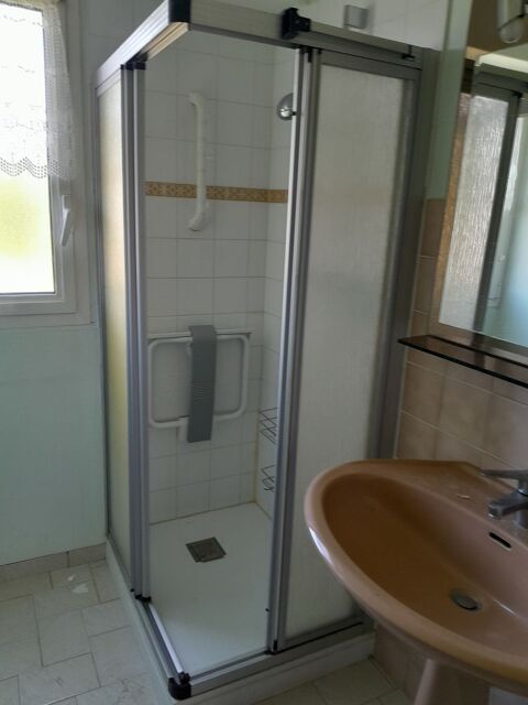 Cabine de douche 190 x 85 x 70 Péronnas (01)