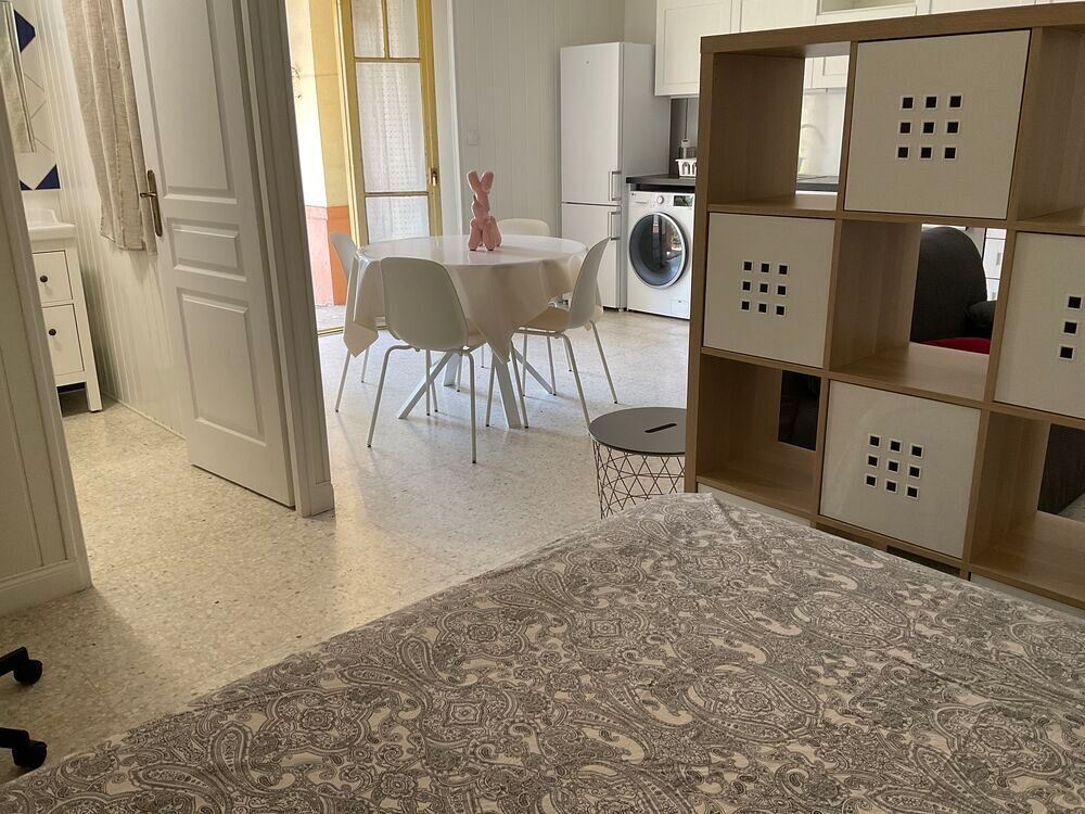 Location Appartement Hyères centre - Grand  studio meublé classé 3 étoiles Hyères