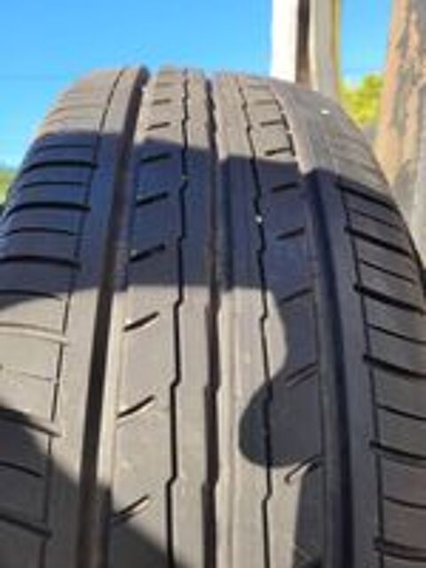 Pneu voiture - roue  occasion 88200 Saint-Nabord