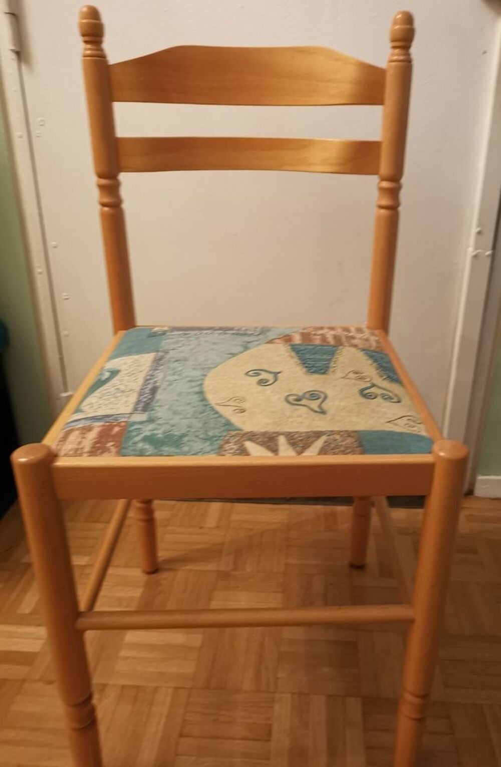 4 chaises de salle &agrave; manger ou de cuisine Meubles