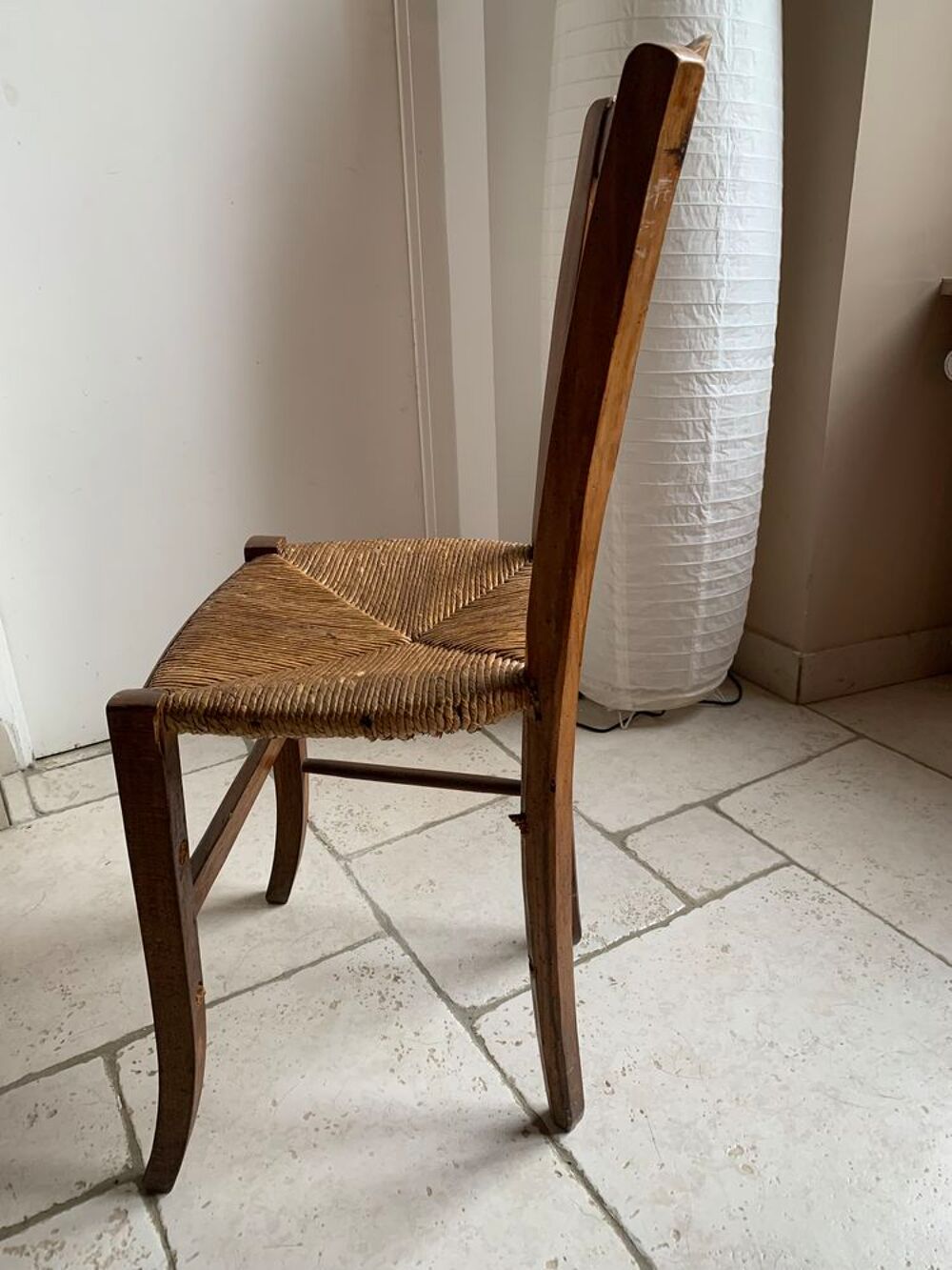 Chaise ancienne &agrave; restaurer Meubles