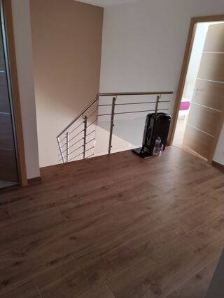  Maison  louer 7 pices 200 m