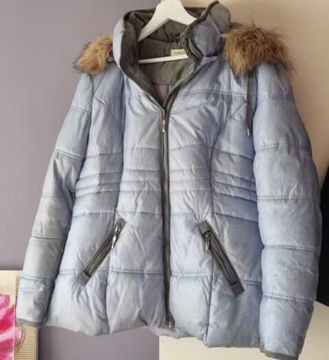 Tr�s jolie parka T42/44. Damart. 45 Oullins (69)