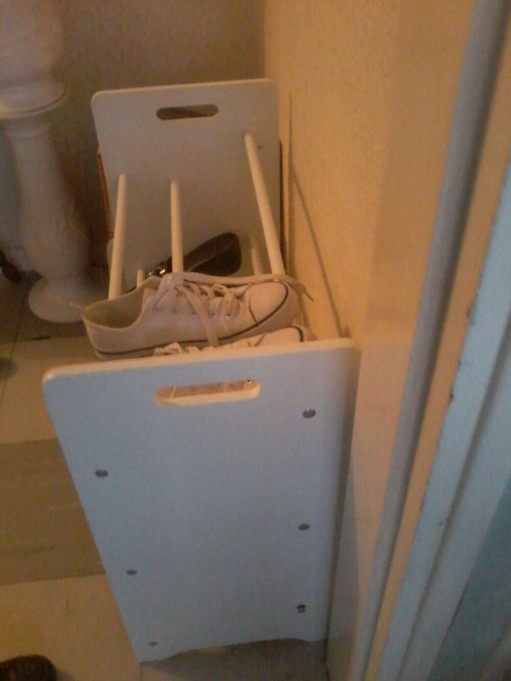 &Eacute;tag&egrave;re de rangements en bois blanc Chaussures