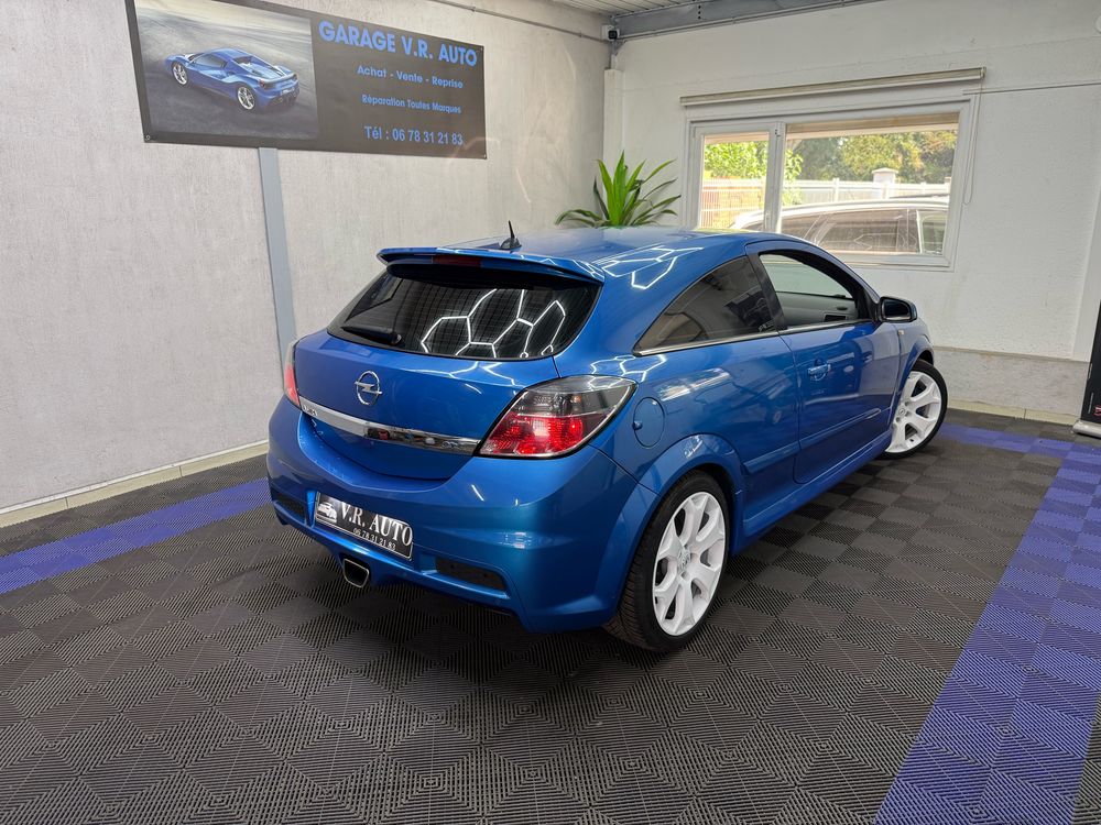 Astra GTC 2.0 T - 240 OPC 2006 occasion 69120 Vaulx-en-Velin