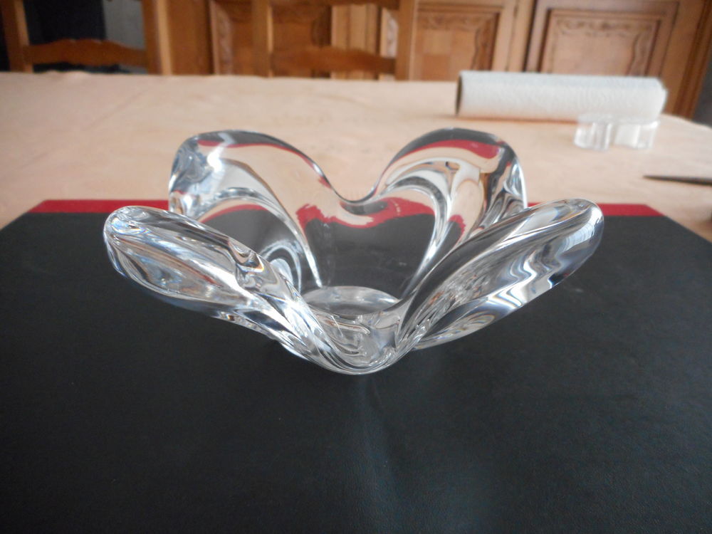 VIDE POCHE/ CENDRIER CRISTAL MARQUE BAYEL. Décoration