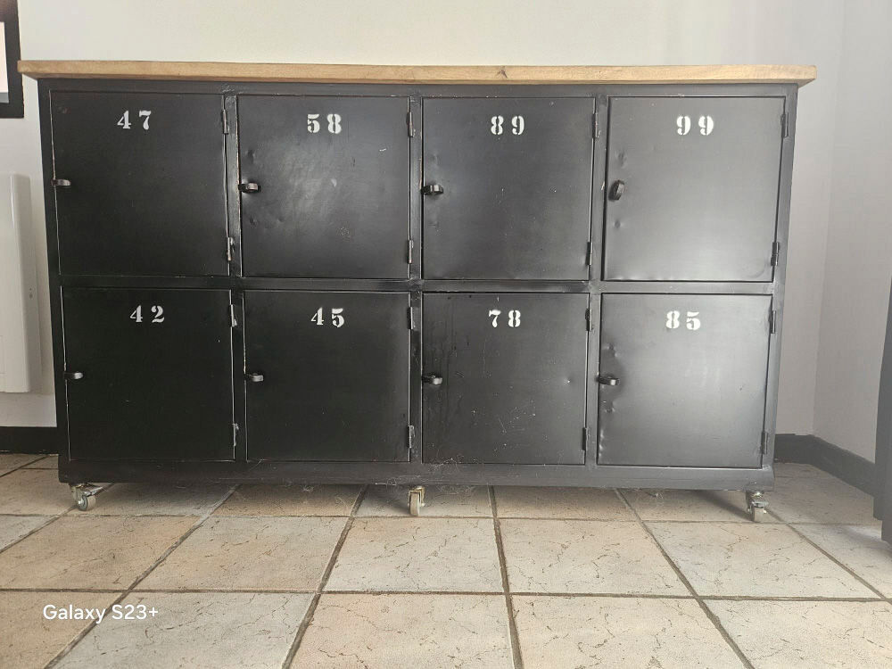 MEUBLE COMPTOIR INDUST EN METAL Meubles