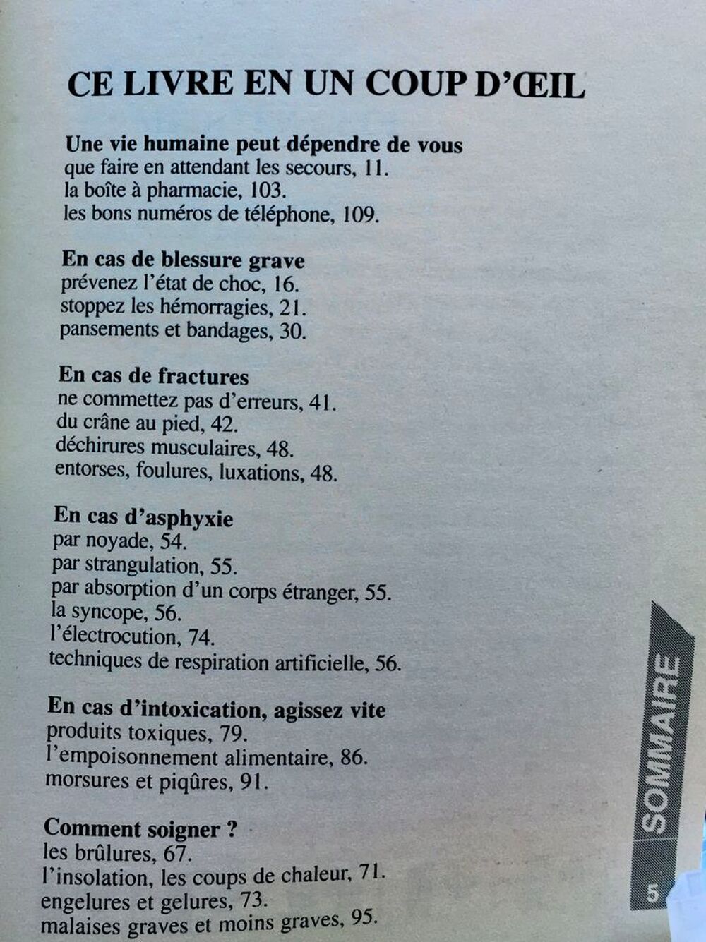 Le Guide des Premiers Soins; Livre broch&eacute; Neuf de 127 pages Livres et BD