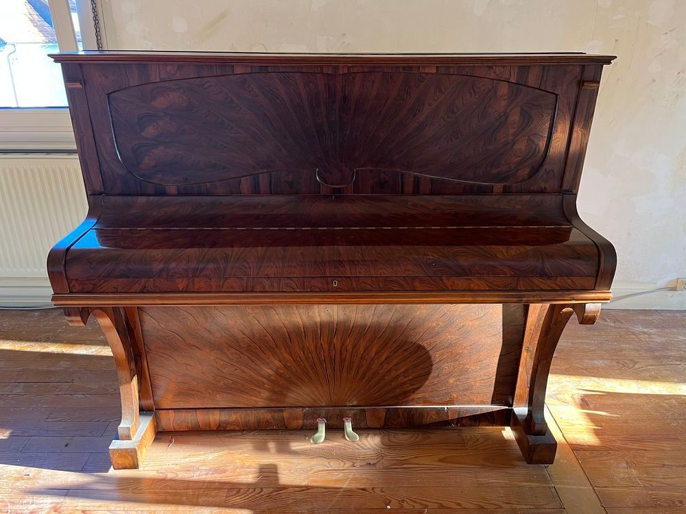 Piano droit Instruments de musique