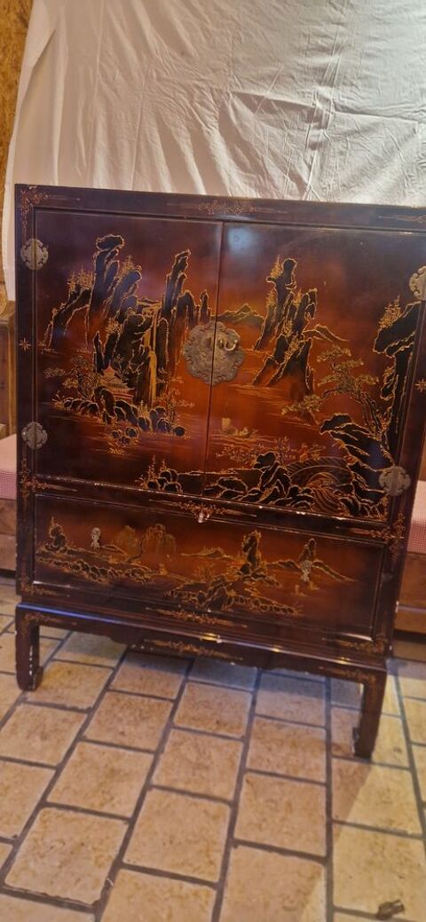 Donne meuble asiatique Eyzin-Pinet (38)