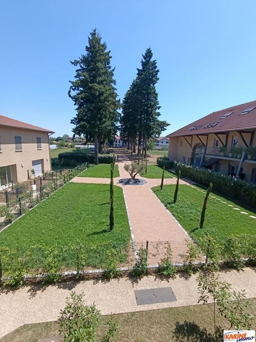 Location Appartement Duplex - 90m ² Civrieux