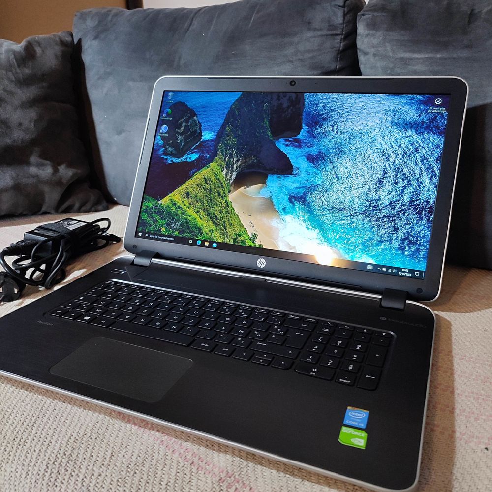 Pc portable Hp 670go Intel core i5 4Go Ram 17pouces Matériel informatique