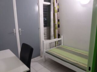  Appartement à louer 5 pièces 85 m²