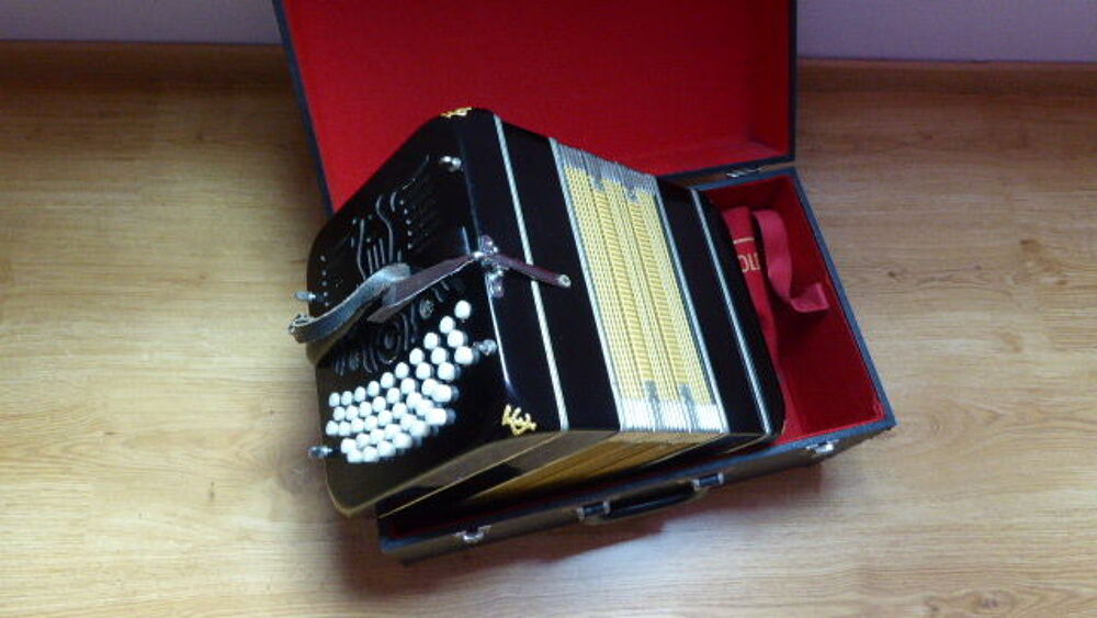 Bandon&eacute;on crosio
Instruments de musique