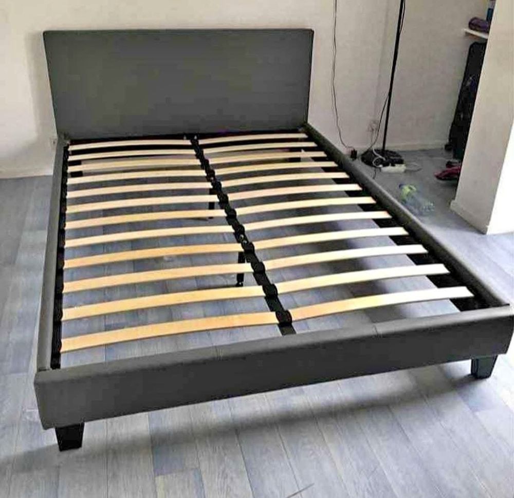 Lit avec Sommier avec matelas neuf Meubles