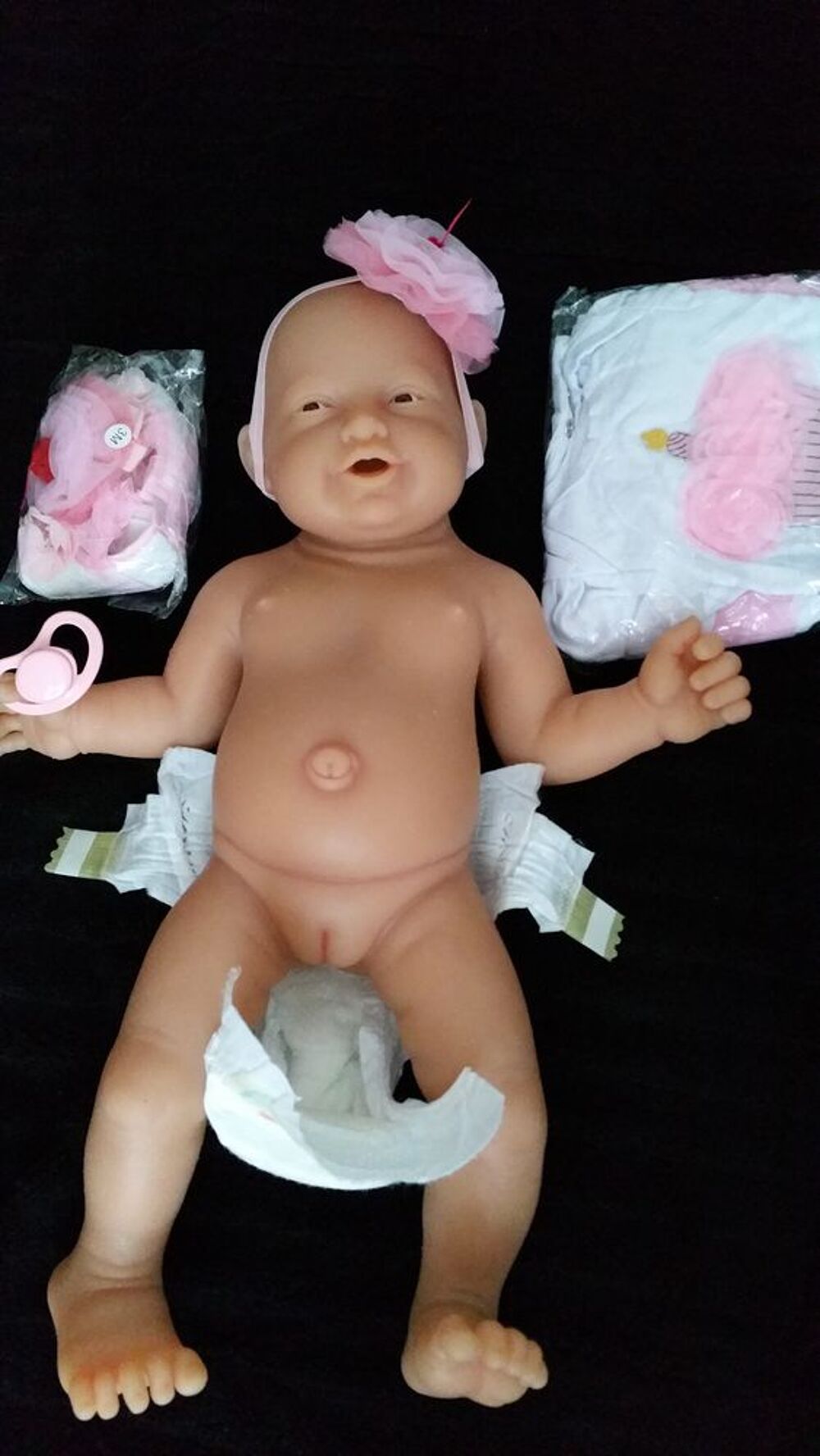 B&eacute;b&eacute; r&eacute;aliste silicone souple entier 3 mois 50 cm neuf Jeux / jouets