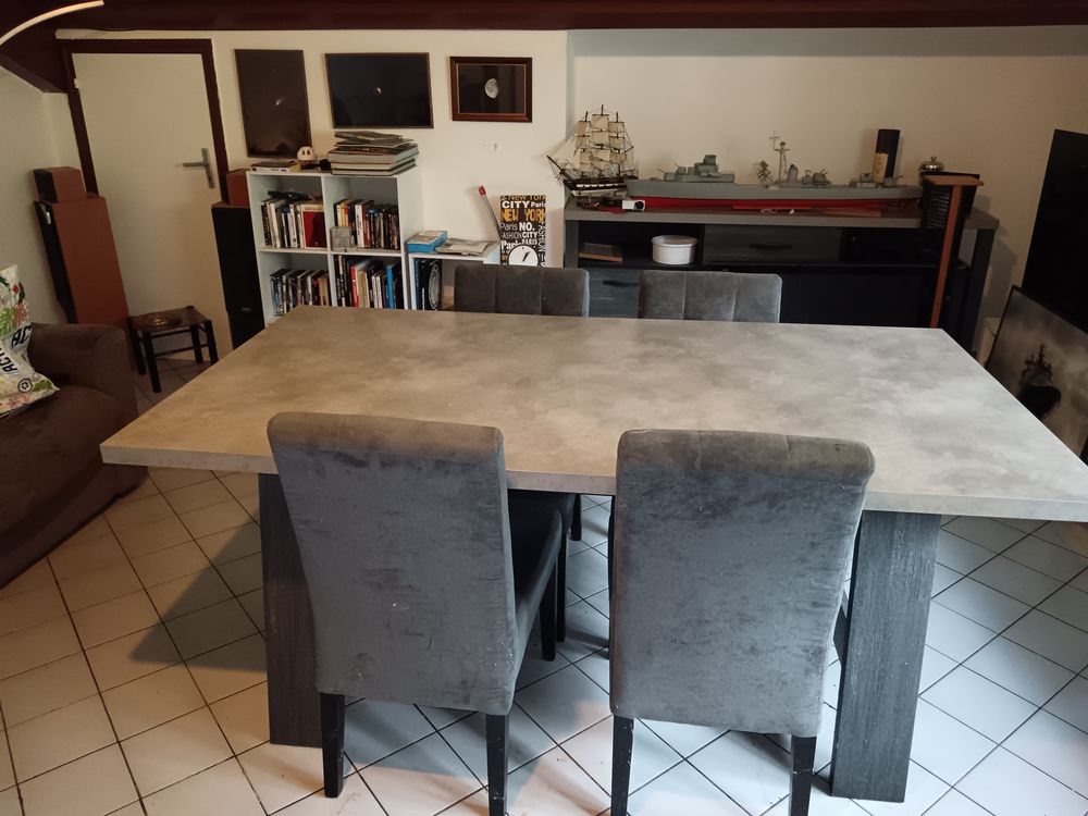 Table + 6 chaises Meubles