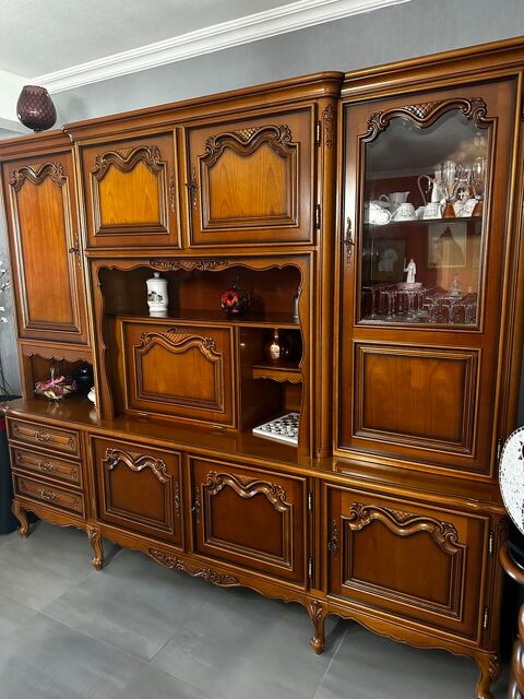 Living merisier massif. 500 Courcy (51)