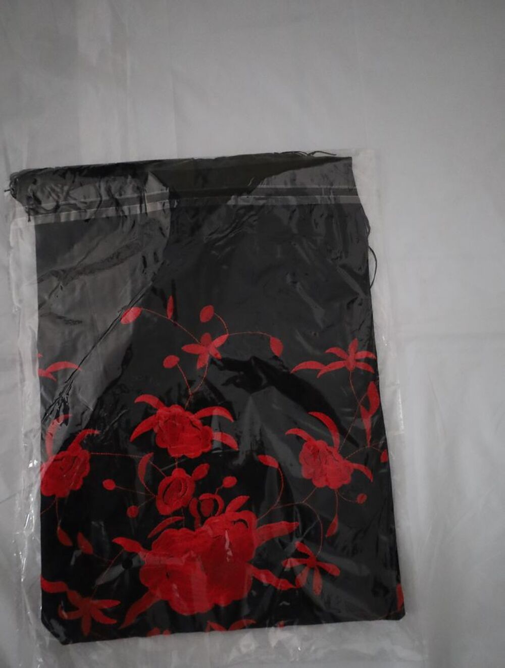 Ch&acirc;le Espagnol Multicouleur Noir Rouge Vêtements