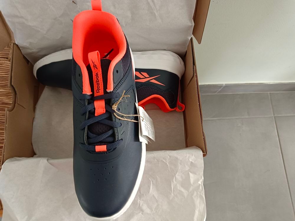 Paire de basket reebok sport neuve Chaussures