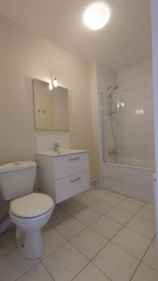  Appartement à louer 2 pièces 39 m²