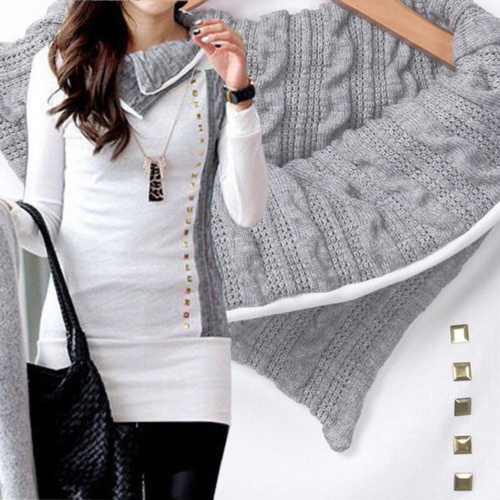 Pull gris et blanc
Vêtements
