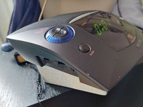 Radio r�veil FM  Philips   10 Toulon (83)