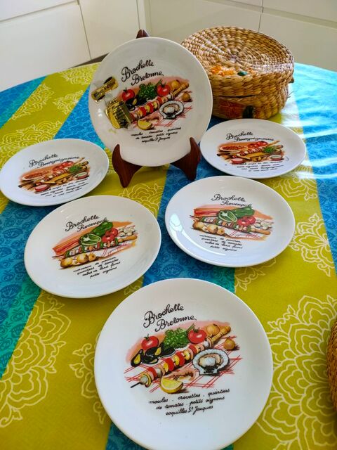 Assiettes avec coffret en osier
5 ensembles différents 90 Boulogne-sur-Mer (62)