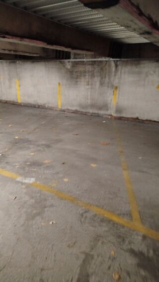  Parking / Garage � louer 9 m�