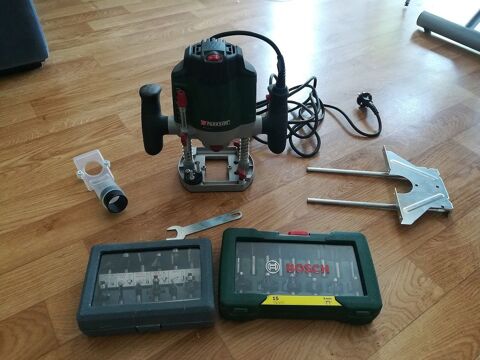 Defonceuse avec de nombreuses fraises / Livraison 10 Lyon 4 (69)