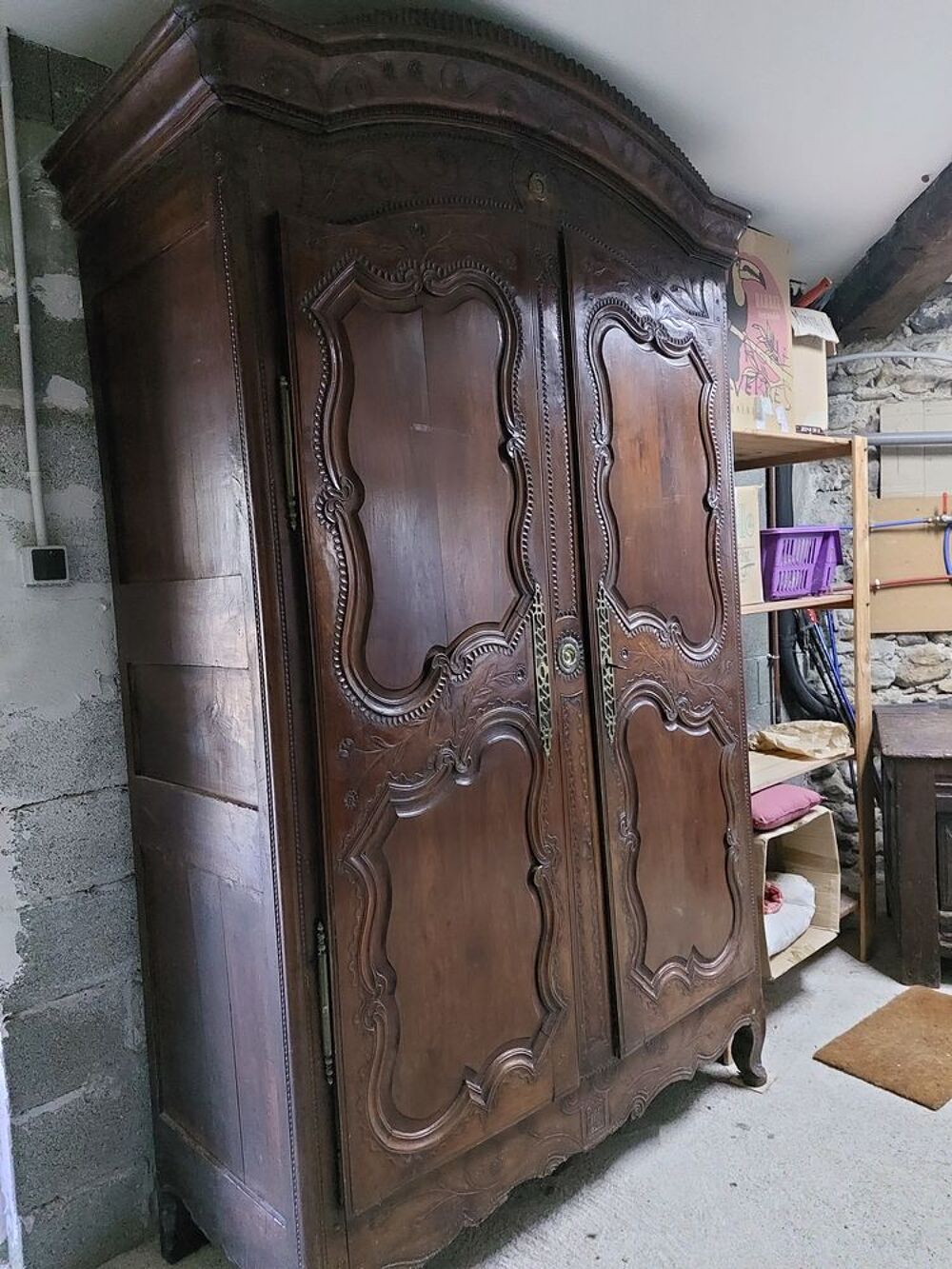 Armoire malouine r&eacute;nov&eacute;e en merisier et ch&ecirc;ne; Meubles