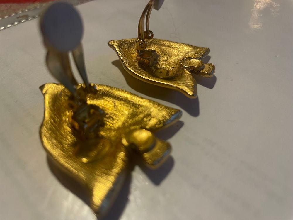 BO Clip dor&eacute;e mat, pointe de fl&egrave;che LANVIN Bijoux et montres