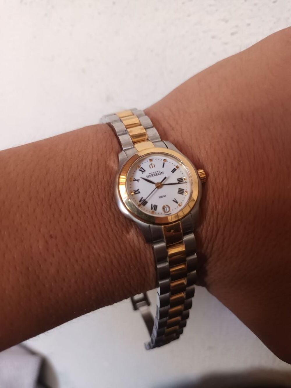 Montre Michel Herbelin femme ? acier et or, tr&egrave;s bon &eacute;tat
Bijoux et montres