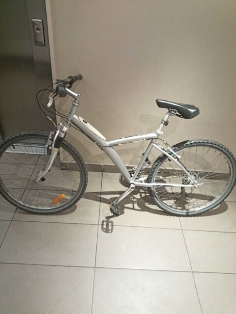 Btwin 5 40 Villeurbanne (69)