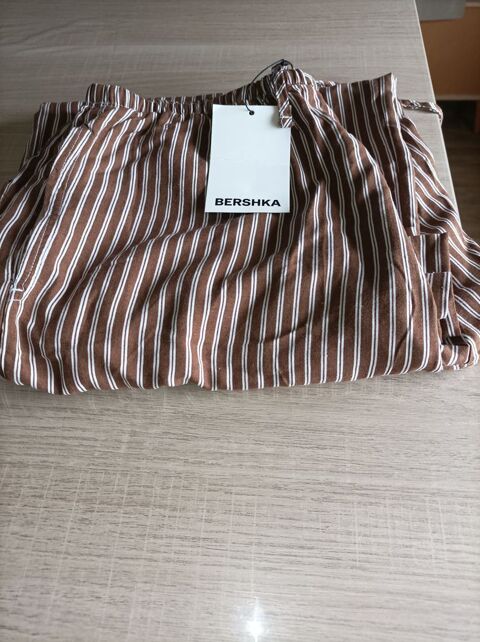 Pantalon BERSCHKA  femme 22 Avignon (84)