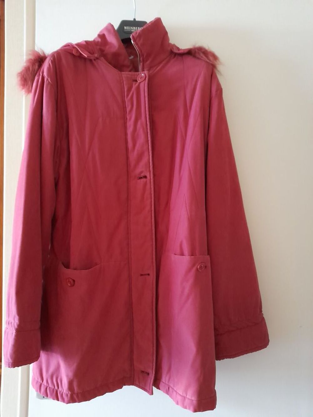 Manteau rouge femmes avec capuche Vêtements