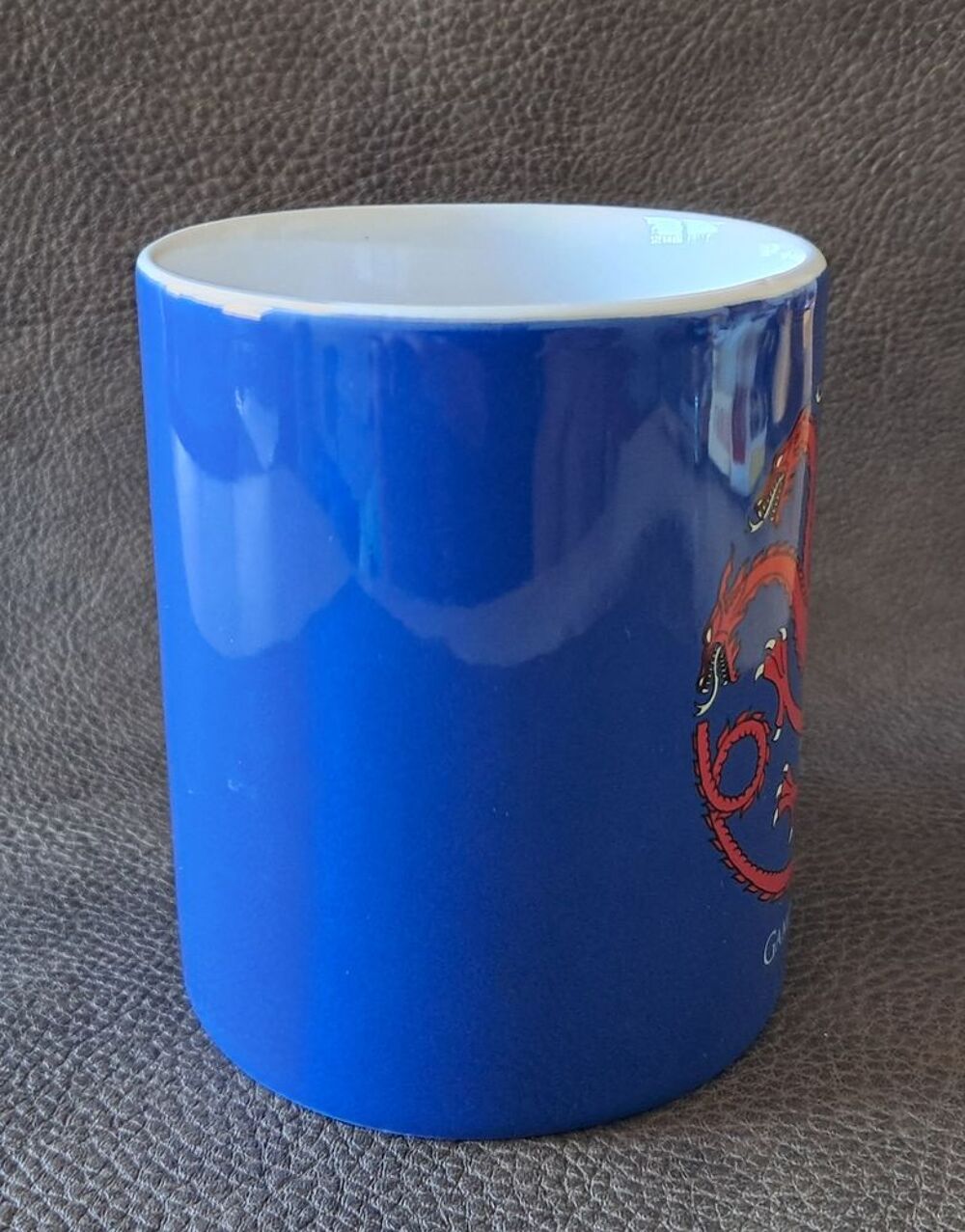 tasse mug en c&eacute;ramique 
bleu et rouge 
game of thrones 