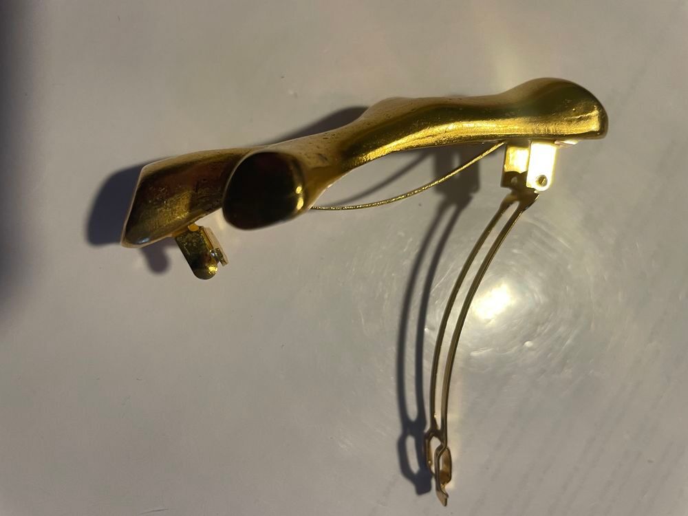 Barrette dor&eacute;e branche C.LACROIX Bijoux et montres