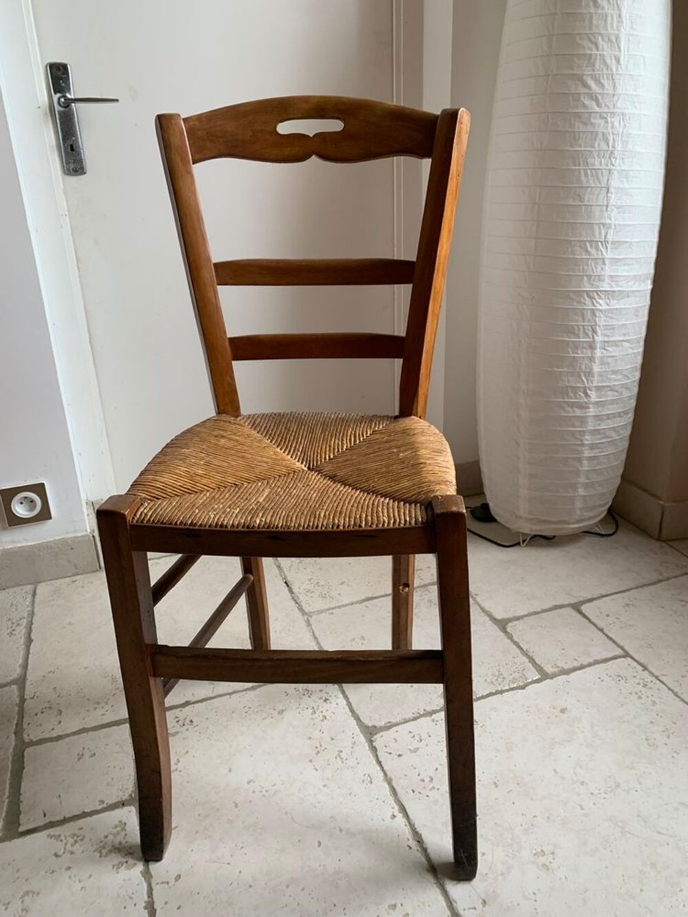 Chaise ancienne &agrave; restaurer Meubles