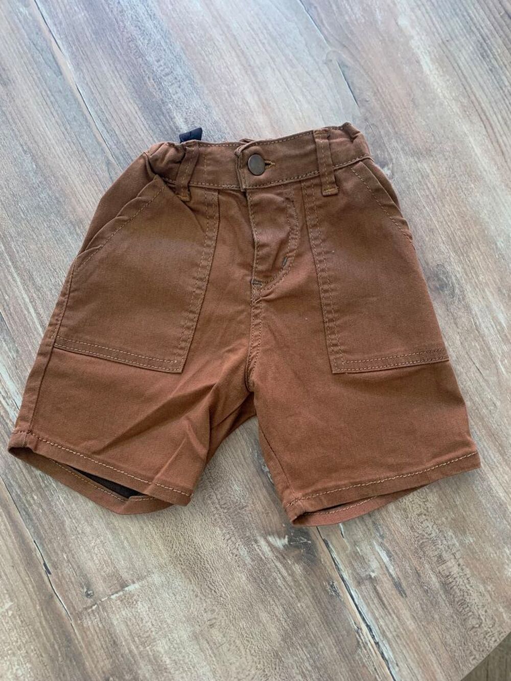 Short enfant gar&ccedil;on " Mushi " Vêtements enfants