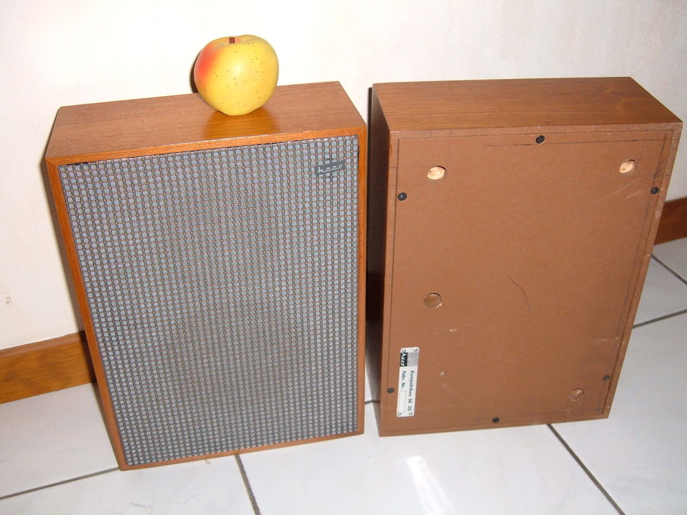 ENCEINTES HIFI (de type plate DUAL &amp; HECCO &amp; NORDMENDE 70' Audio et hifi