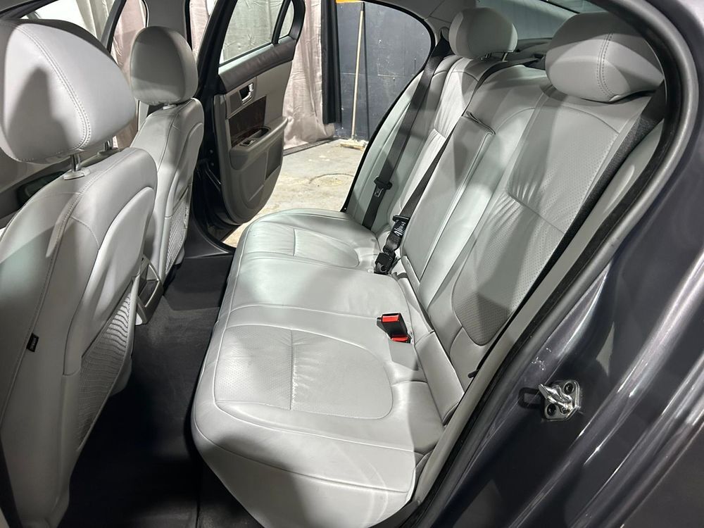 XF 2.7d Luxe Pr&eacute;mium 2009 occasion 59310 Auchy-lez-Orchies