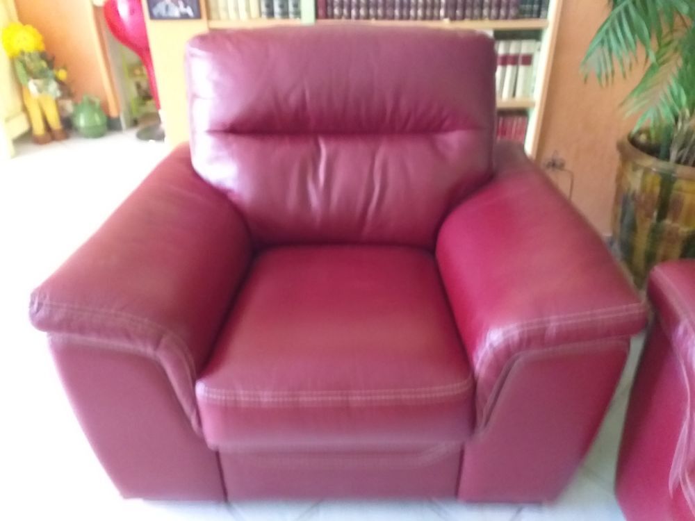 Magnifique Canap&eacute; + fauteuil 
Meubles
