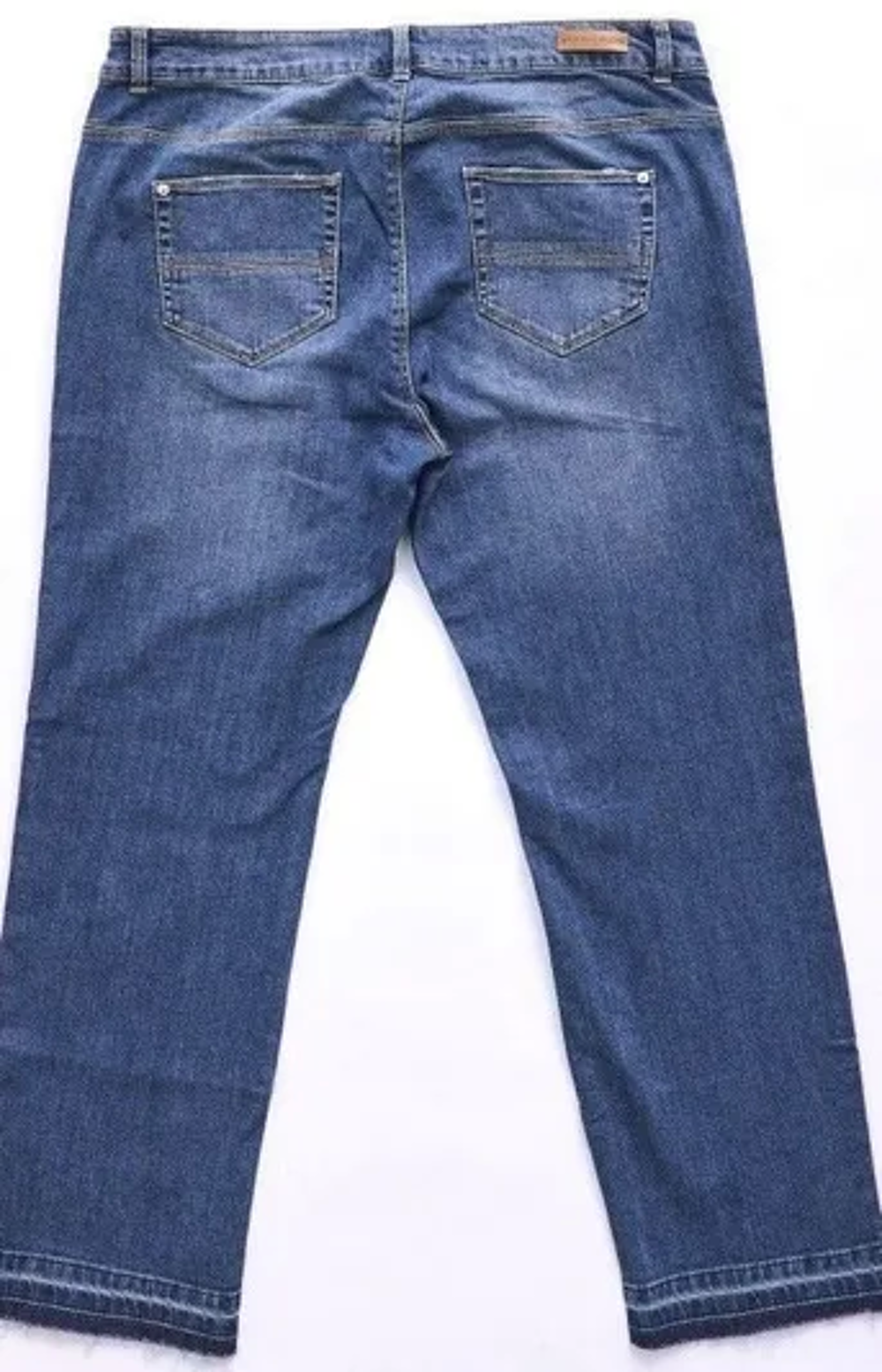 Beau pantacourt jean cama&iuml;eu T 42 - pas port&eacute; Vêtements