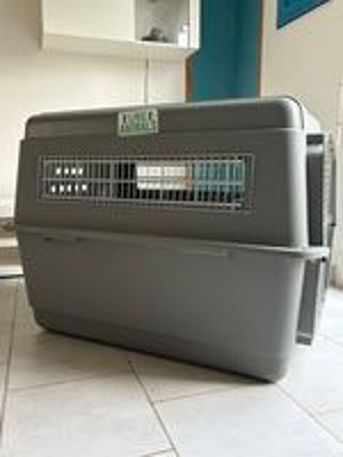   2 cages de transport IATA XL Petmate Vari Sky Kennel 