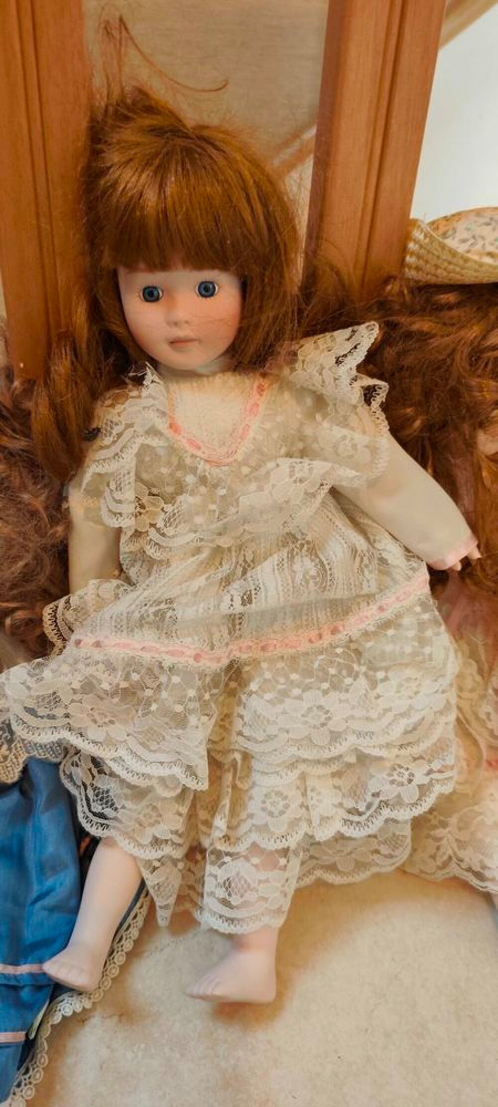 Poup&eacute;e en porcelaine ancienne Jeux / jouets