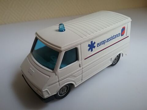 Solido Citron C35 ambulance Europ assistance GTi75  10 Paris 18 (75)