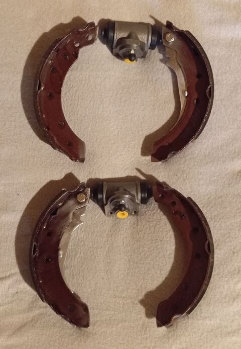 Pi&egrave;ces et &eacute;quipements Voiture Pi&egrave;ces et &eacute;quipements Voiture  occasion Villiers-sur-Morin 77580